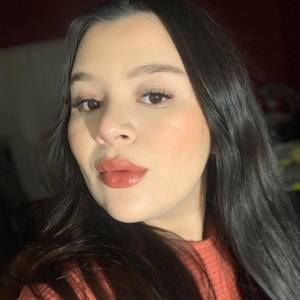 Meet your Posher, Miriam